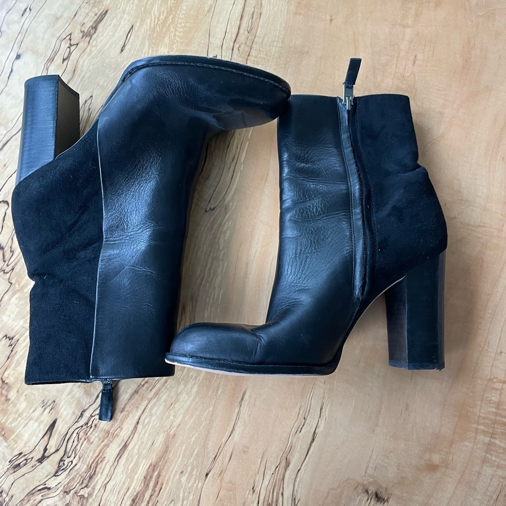 Sam Edelman Reyes Black Two Toned Leather and Suede Heeled Ankle Boots - Picture 3 of 10